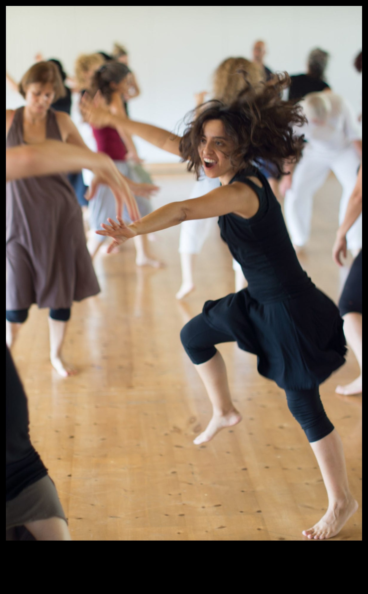Mindfulness in Motion: Dance Through Life with Present Consciousness